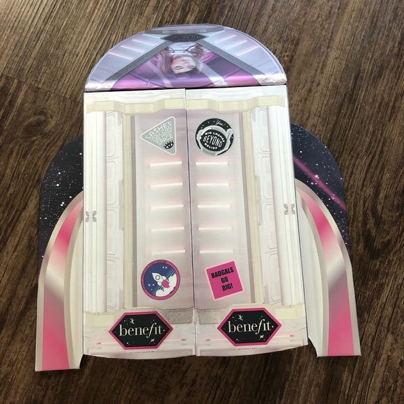 Exclusive Benefit PR bad gal lash PR package - Picture 2 of 5